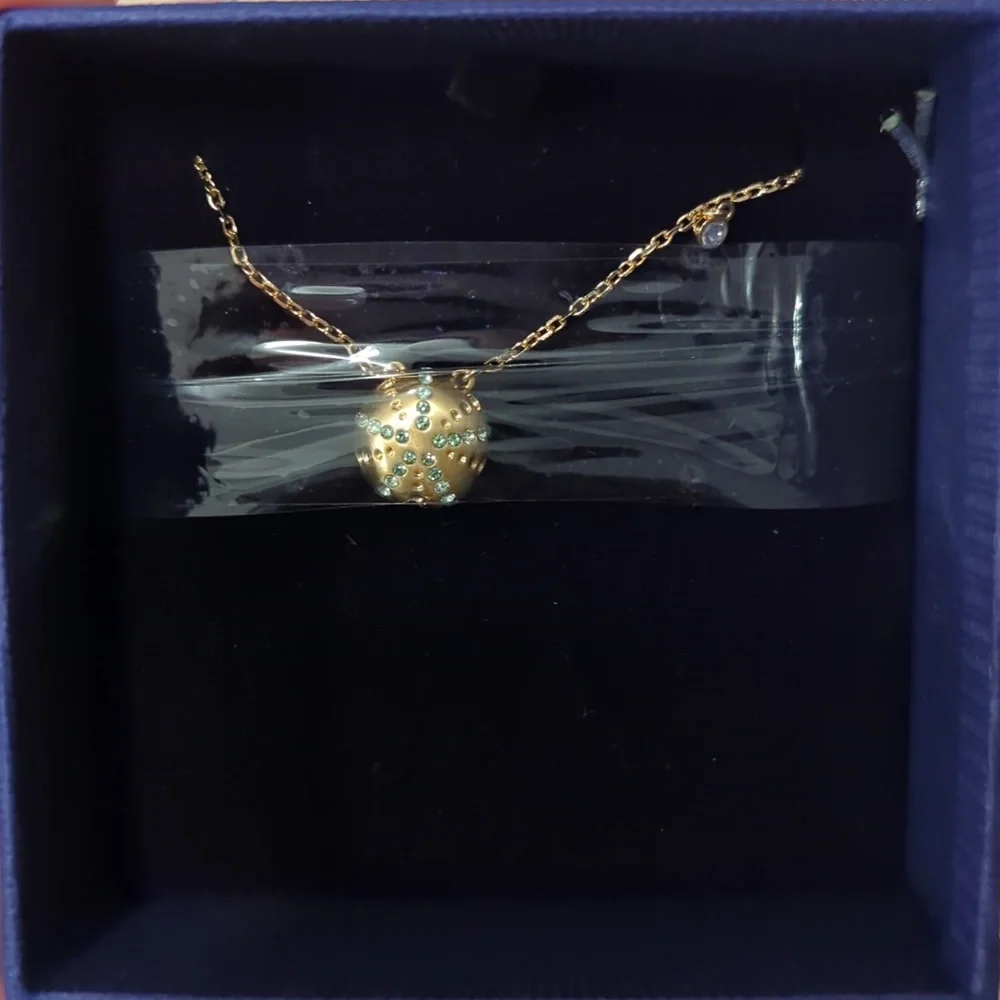 Swarovski Shine Urchin necklace - Picture 2 of 3